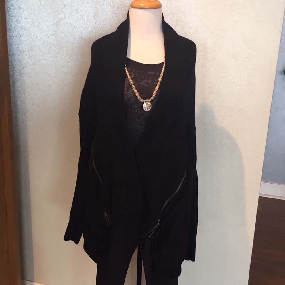 Lululemon black long sleeve sweater cardi